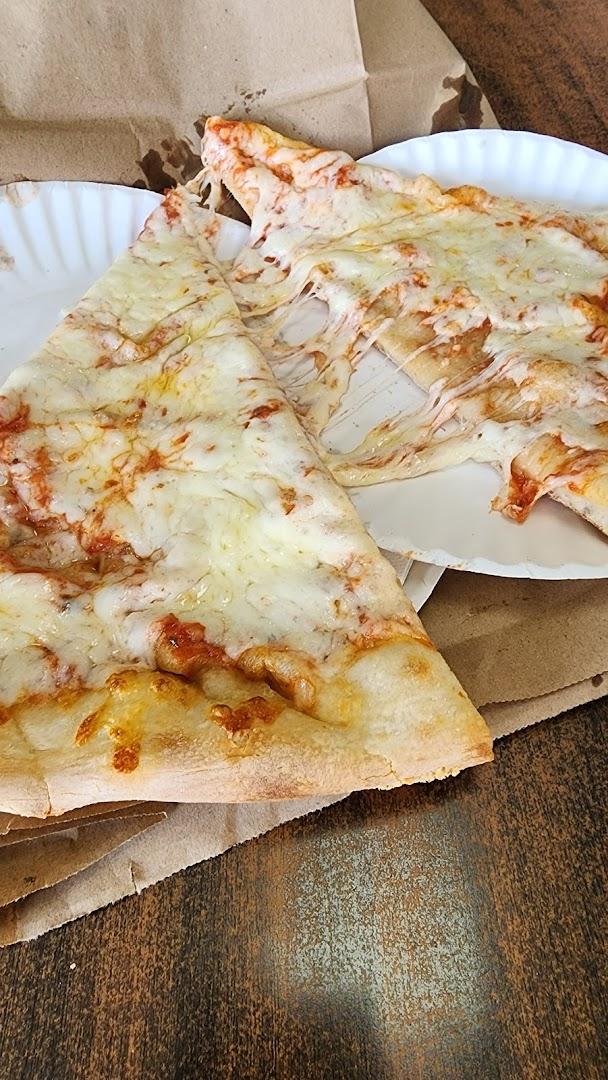 Milanos Pizzeria